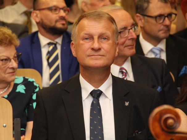 Zdjęcie nr 12 z galerii Święto Wyższej Szkoły Biznesu w Dąbrowie Górniczej - Uczelni zrodzonej z marzeń