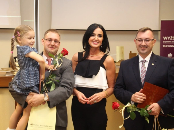 Zdjęcie nr 40 z galerii Święto Wyższej Szkoły Biznesu w Dąbrowie Górniczej - Uczelni zrodzonej z marzeń