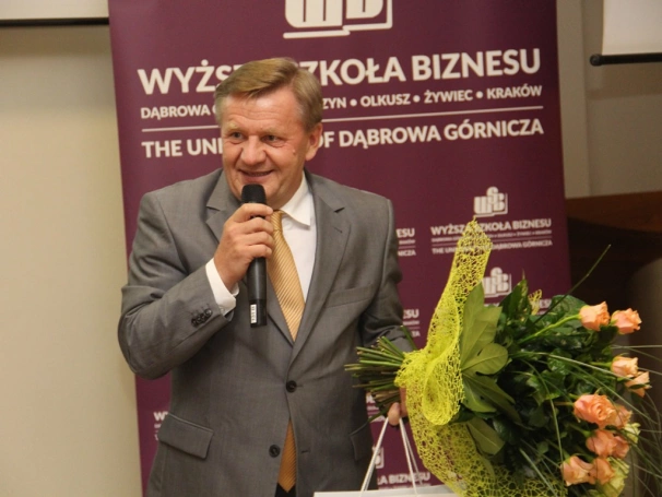 Zdjęcie nr 7 z galerii Święto Wyższej Szkoły Biznesu w Dąbrowie Górniczej - Uczelni zrodzonej z marzeń