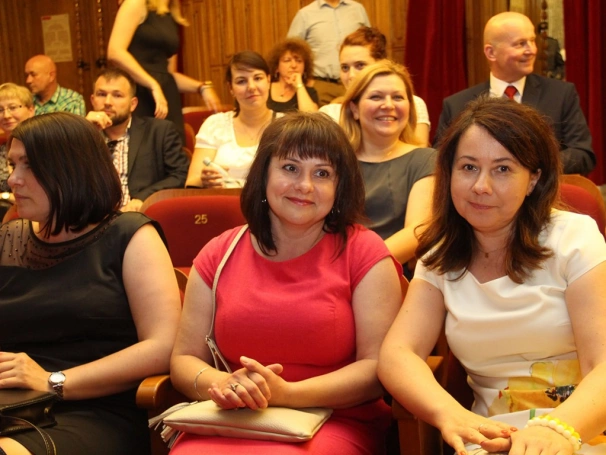 Zdjęcie nr 3 z galerii Koncert Zbigniewa Wodeckiego uświetnił galę wręczenia świadectw ukończenia studiów podyplomowych WSB