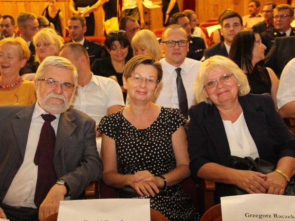 Zdjęcie nr 5 z galerii Koncert Zbigniewa Wodeckiego uświetnił galę wręczenia świadectw ukończenia studiów podyplomowych WSB