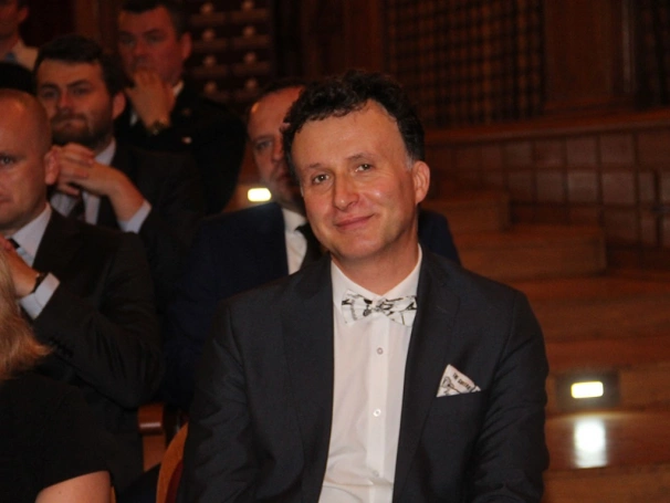 Zdjęcie nr 19 z galerii Koncert Zbigniewa Wodeckiego uświetnił galę wręczenia świadectw ukończenia studiów podyplomowych WSB