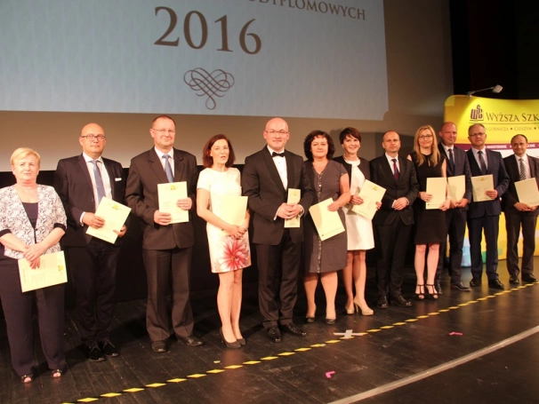 Zdjęcie nr 31 z galerii Koncert Zbigniewa Wodeckiego uświetnił galę wręczenia świadectw ukończenia studiów podyplomowych WSB