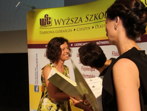 Zdjęcie nr 51 z galerii Koncert Zbigniewa Wodeckiego uświetnił galę wręczenia świadectw ukończenia studiów podyplomowych WSB