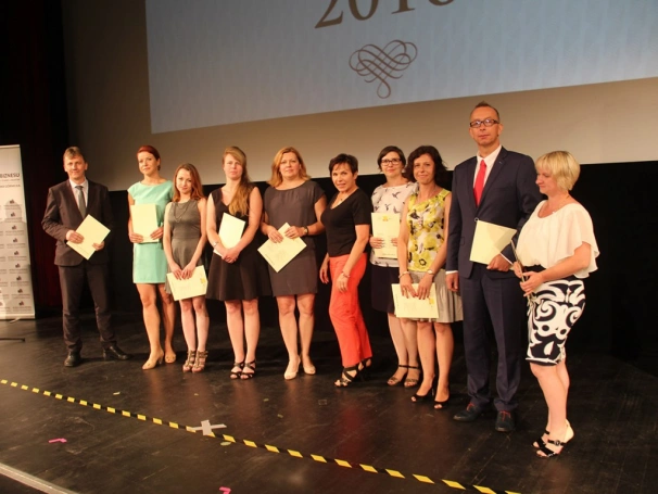 Zdjęcie nr 52 z galerii Koncert Zbigniewa Wodeckiego uświetnił galę wręczenia świadectw ukończenia studiów podyplomowych WSB