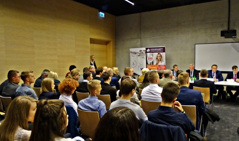 Zdjęcie nr 22 z galerii Eksperci WSB podczas VI Europejskiego Kongresu Małych i Średnich Przedsiębiorstw