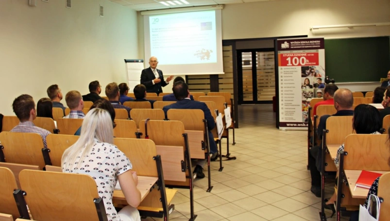 Zdjęcie nr 41 z galerii Dzień Bezpłatnych Szkoleń w Wyższej Szkole Biznesu w Dąbrowie Górniczej - podsumowanie