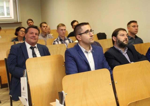 Zdjęcie nr 45 z galerii Dzień Bezpłatnych Szkoleń w Wyższej Szkole Biznesu w Dąbrowie Górniczej - podsumowanie