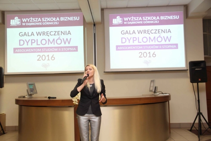 Zdjęcie nr 113 z galerii Gala wręczenia dyplomów absolwentom studiów II stopnia