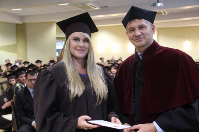 Zdjęcie nr 176 z galerii Gala wręczenia dyplomów absolwentom studiów II stopnia