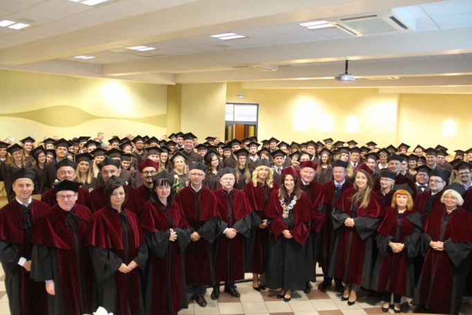 Zdjęcie nr 263 z galerii Gala wręczenia dyplomów absolwentom studiów II stopnia