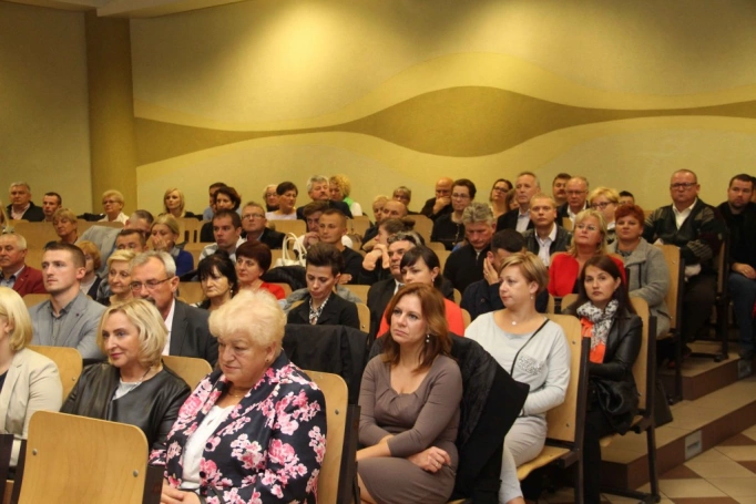 Zdjęcie nr 40 z galerii Gala wręczenia dyplomów absolwentom studiów II stopnia