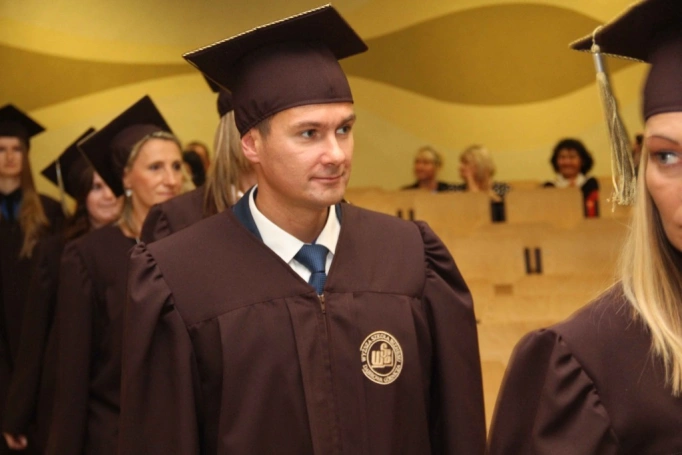 Zdjęcie nr 4 z galerii Gala wręczenia dyplomów absolwentom studiów II stopnia