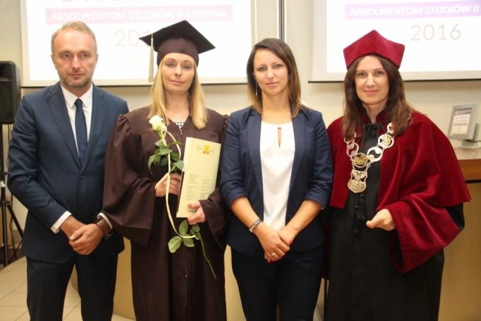 Zdjęcie nr 64 z galerii Gala wręczenia dyplomów absolwentom studiów II stopnia