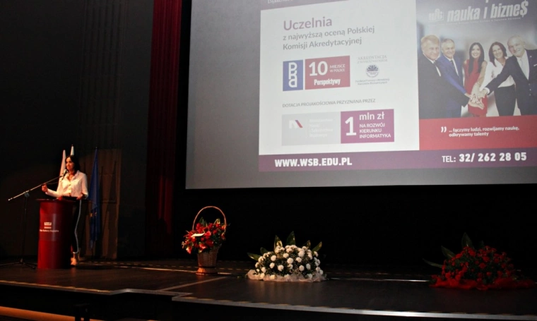 Zdjęcie nr 14 z galerii JM Rektor podczas uroczystej sesji Rady Miejskiej w Dąbrowie Górniczej