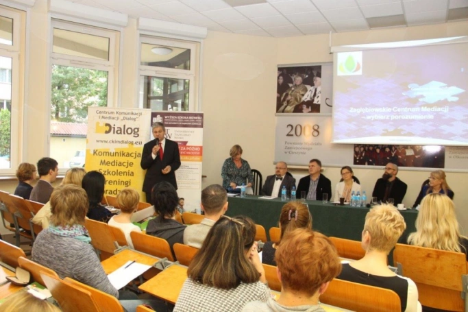 Zdjęcie nr 13 z galerii Specyficzne problemy rozpadu rodziny: opieka naprzemienna – blaski i cienie - konferencja z zakresu mediacji cywilnych