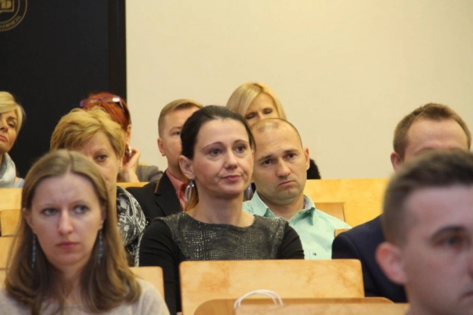Zdjęcie nr 25 z galerii Specyficzne problemy rozpadu rodziny: opieka naprzemienna – blaski i cienie - konferencja z zakresu mediacji cywilnych