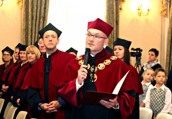 Zdjęcie nr 14 z galerii Inauguracja Roku Akademickiego 2016/2017 w Wydziale Zamiejscowym WSB w Żywcu
