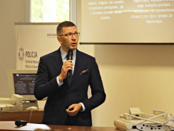 Zdjęcie nr 13 z galerii Ogólnopolska konferencja naukowa „Współczesne zagrożenia cyberprzestępczością a możliwości jej zwalczania”