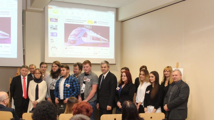 Zdjęcie nr 24 z galerii  I Ogólnopolski Konkurs Wiedzy o Transporcie Kolejowym już za nami