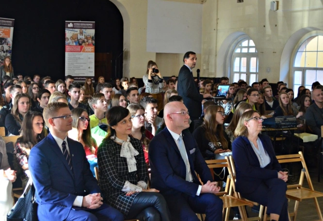 Zdjęcie nr 9 z galerii Ruszyła trzecia edycja częstochowskiej Akademii Młodego Przedsiębiorcy 