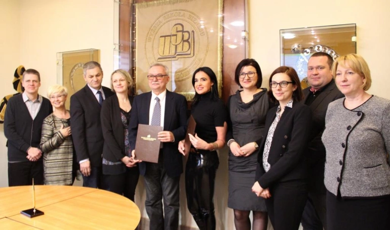 Zdjęcie nr 7 z galerii Wiedza bez barier - innowacyjne metody nauczania osób dorosłych - wspólny projekt z Polskim Związkiem Kulturalno-Oświatowym