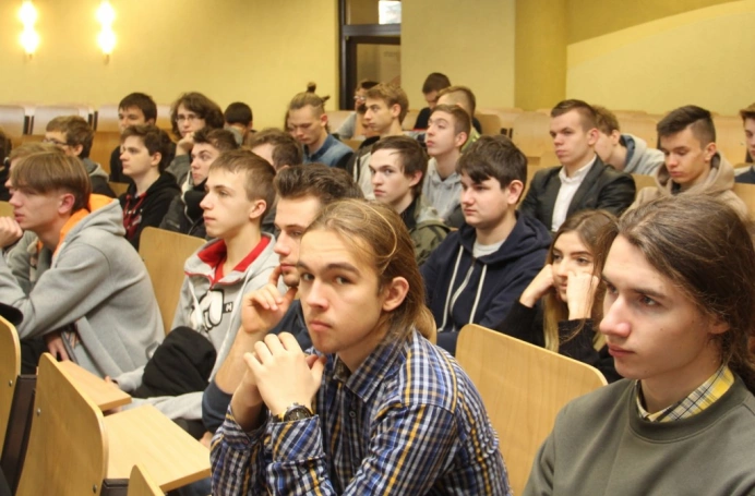 Zdjęcie nr 12 z galerii Dzień z sosnowieckim Elektronikiem w WSB 