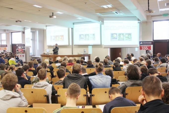 Zdjęcie nr 19 z galerii Dzień z sosnowieckim Elektronikiem w WSB 