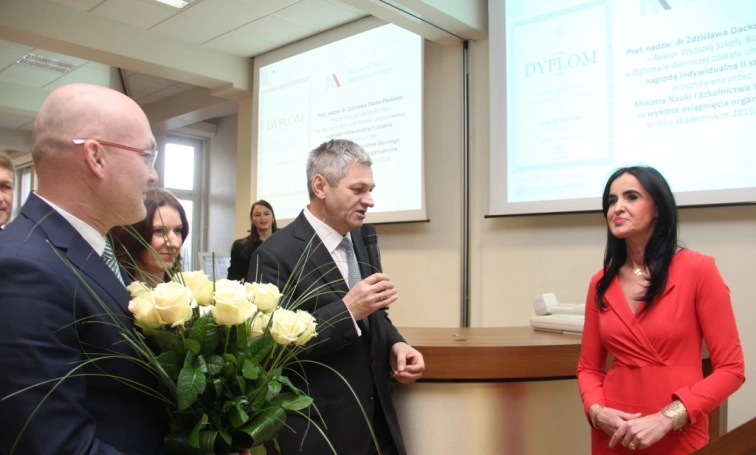 Zdjęcie nr 3 z galerii Uroczyste posiedzenie Senatu oraz Spotkanie Świąteczno-Noworoczne