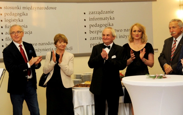 Zdjęcie nr 14 z galerii Uroczyste posiedzenie Senatu oraz Spotkanie Świąteczno-Noworoczne