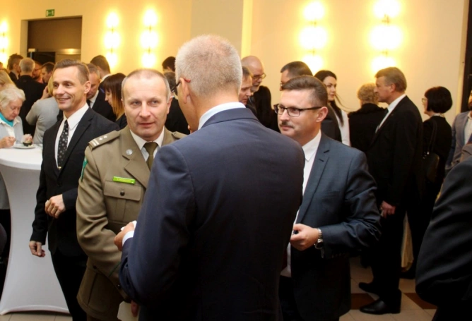 Zdjęcie nr 17 z galerii Uroczyste posiedzenie Senatu oraz Spotkanie Świąteczno-Noworoczne