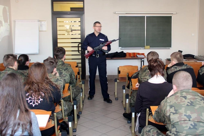 Zdjęcie nr 29 z galerii Jubileusz 6-lecia Centrum Bezpieczeństwa i Edukacji Służb Mundurowych WSB
