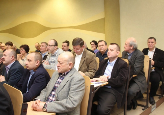 Zdjęcie nr 9 z galerii Specjalistyczne szkolenie dla kolejarzy - Obowiązki i tryb pracy komisji kolejowych