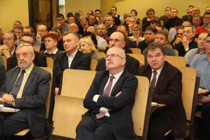 Zdjęcie nr 17 z galerii Specjalistyczne szkolenie dla kolejarzy - Obowiązki i tryb pracy komisji kolejowych