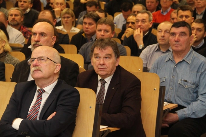 Zdjęcie nr 18 z galerii Specjalistyczne szkolenie dla kolejarzy - Obowiązki i tryb pracy komisji kolejowych