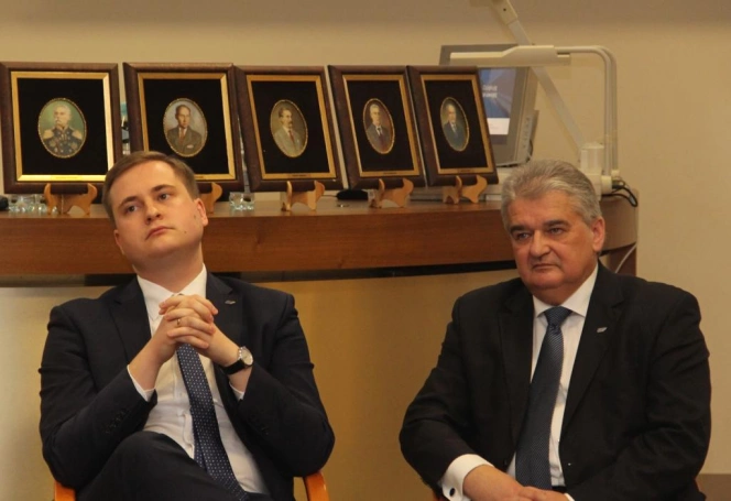 Zdjęcie nr 31 z galerii Specjalistyczne szkolenie dla kolejarzy - Obowiązki i tryb pracy komisji kolejowych