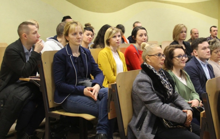 Zdjęcie nr 5 z galerii Dzień Bezpłatnych Szkoleń w Wyższej Szkole Biznesu w Dąbrowie Górniczej 