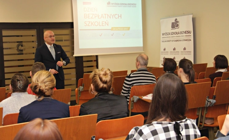 Zdjęcie nr 14 z galerii Dzień Bezpłatnych Szkoleń w Wyższej Szkole Biznesu w Dąbrowie Górniczej 
