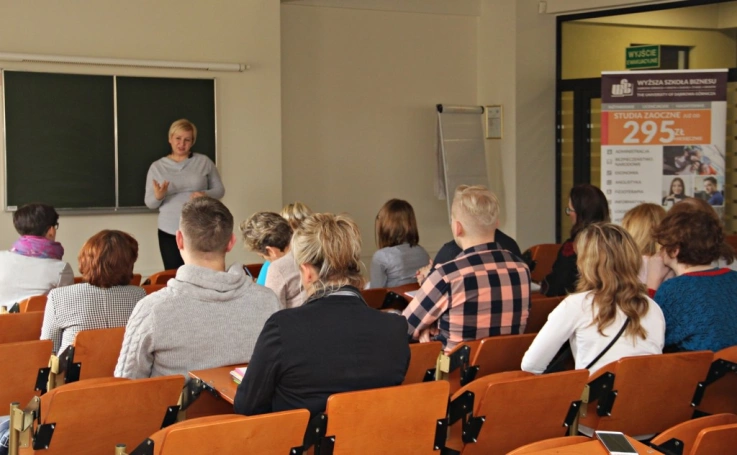 Zdjęcie nr 16 z galerii Dzień Bezpłatnych Szkoleń w Wyższej Szkole Biznesu w Dąbrowie Górniczej 