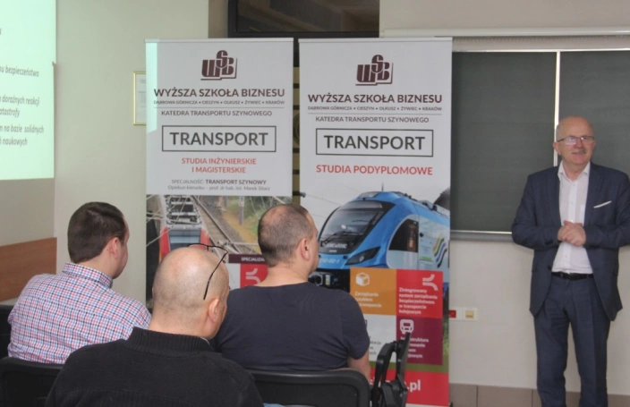 Zdjęcie nr 17 z galerii Dzień Bezpłatnych Szkoleń w Wyższej Szkole Biznesu w Dąbrowie Górniczej 