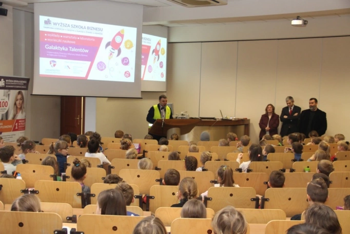 Zdjęcie nr 3 z galerii Inauguracja Galaktyki Talentów, nowego projektu Uniwersytetów Dziecięcych WSB