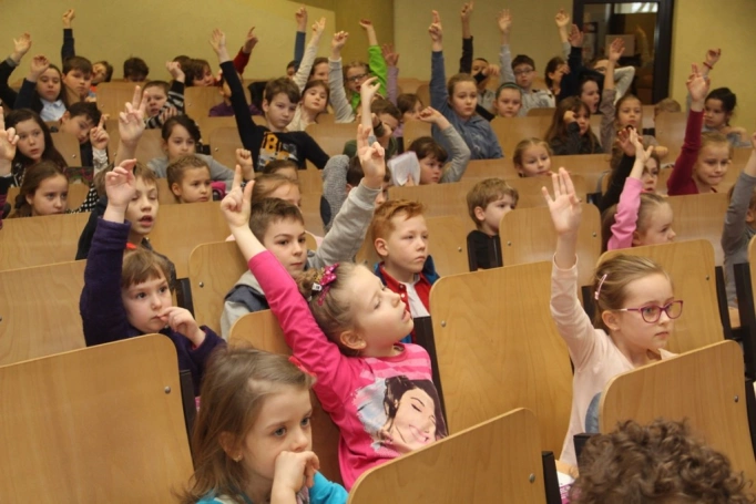 Zdjęcie nr 10 z galerii Inauguracja Galaktyki Talentów, nowego projektu Uniwersytetów Dziecięcych WSB