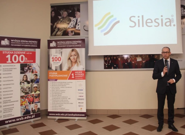 Zdjęcie nr 3 z galerii Marszałek Kazimierz Karolczak gościem WSB