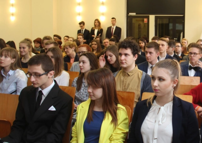 Zdjęcie nr 3 z galerii II Otwarty Turniej Debat Oksfordzkich - eliminacje