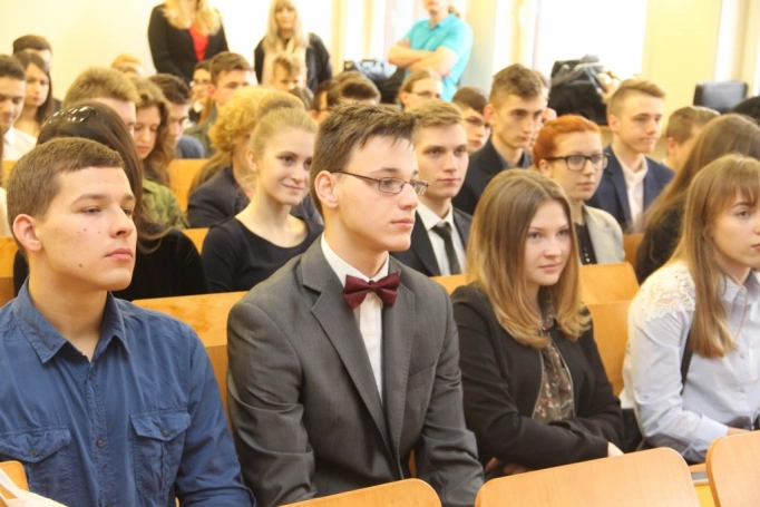 Zdjęcie nr 4 z galerii II Otwarty Turniej Debat Oksfordzkich - eliminacje