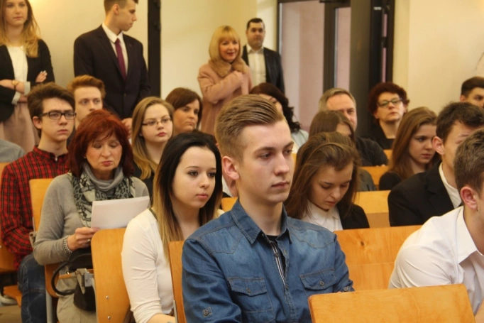 Zdjęcie nr 5 z galerii II Otwarty Turniej Debat Oksfordzkich - eliminacje
