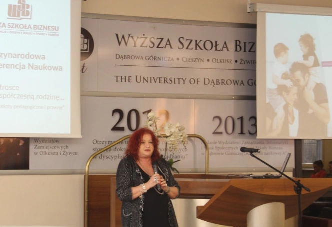 Zdjęcie nr 25 z galerii W trosce o współczesną rodzinę...- konteksty pedagogiczne i prawne - pierwszy dzień Konferencji