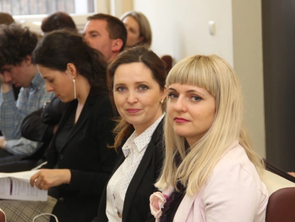 Zdjęcie nr 29 z galerii W trosce o współczesną rodzinę...- konteksty pedagogiczne i prawne - pierwszy dzień Konferencji