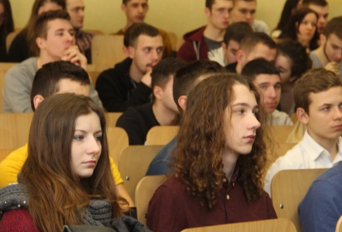 Zdjęcie nr 21 z galerii Rekordowe Targi Pracy i Praktyk Studenckich w Wyższej Szkole Biznesu w Dąbrowie Górniczej