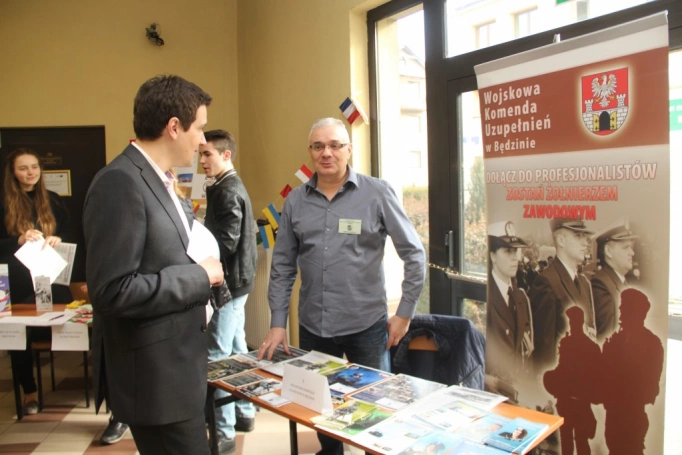 Zdjęcie nr 5 z galerii Rekordowe Targi Pracy i Praktyk Studenckich w Wyższej Szkole Biznesu w Dąbrowie Górniczej